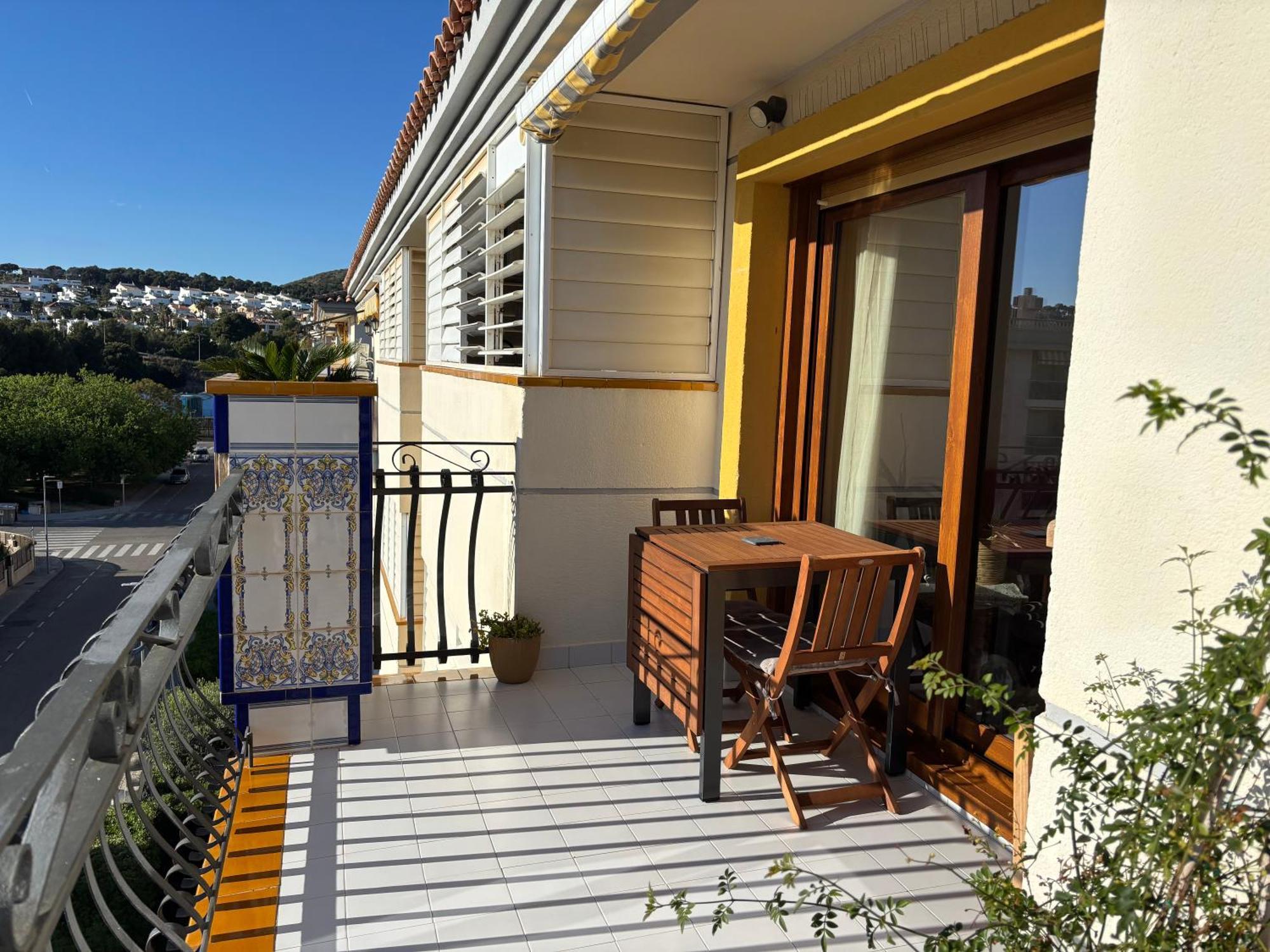 Cal Salmare Seafront Apartment With Rooftop Terrace And Pool Calafell Exteriér fotografie